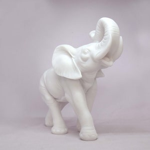 Elephant statue made of Alabaster 19cm white
