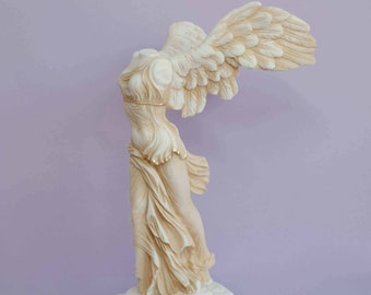 Victory of Samothrace replica made of Alabaster 21cm gold
