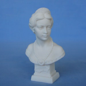 Empress Elisabeth of Austria bust (Sissi) 12cm white