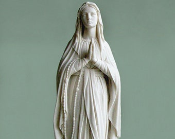 Virgin Mary praying statue made of Alabaster 42cm white