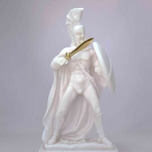 Leonidas in defense with shield and sword white