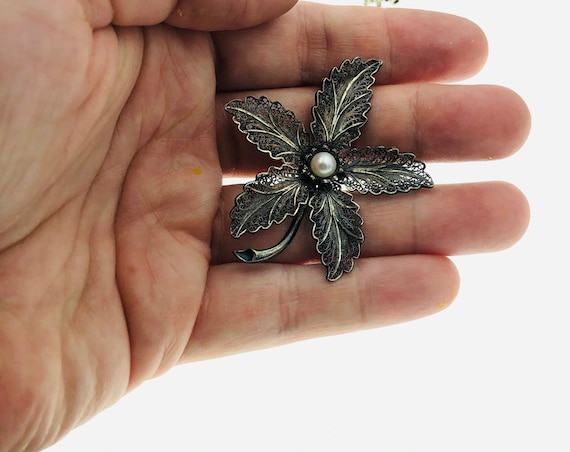 Vintage Sterling Silver  & Pearl  Filigree Flower… - image 3