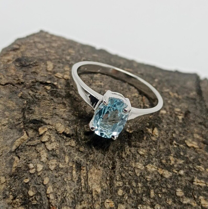 Natural Sky Blue Topaz Faceted Oval Cut Ring, 925 Sterling Silver Prong ...