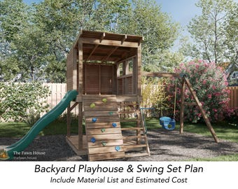 Puede incluir: Plano de un parque infantil y columpio de madera para el jardín. La casita tiene un tobogán verde, una pared de escalada con presas de colores y un columpio azul. El texto dice "Backyard Playhouse & Swing Set Plan" y "Include Material List and Estimated Cost."