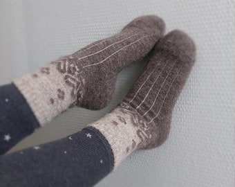 Women's socks made of sheep's wool 100% Natural warm casual socks for winter nice and comfortable