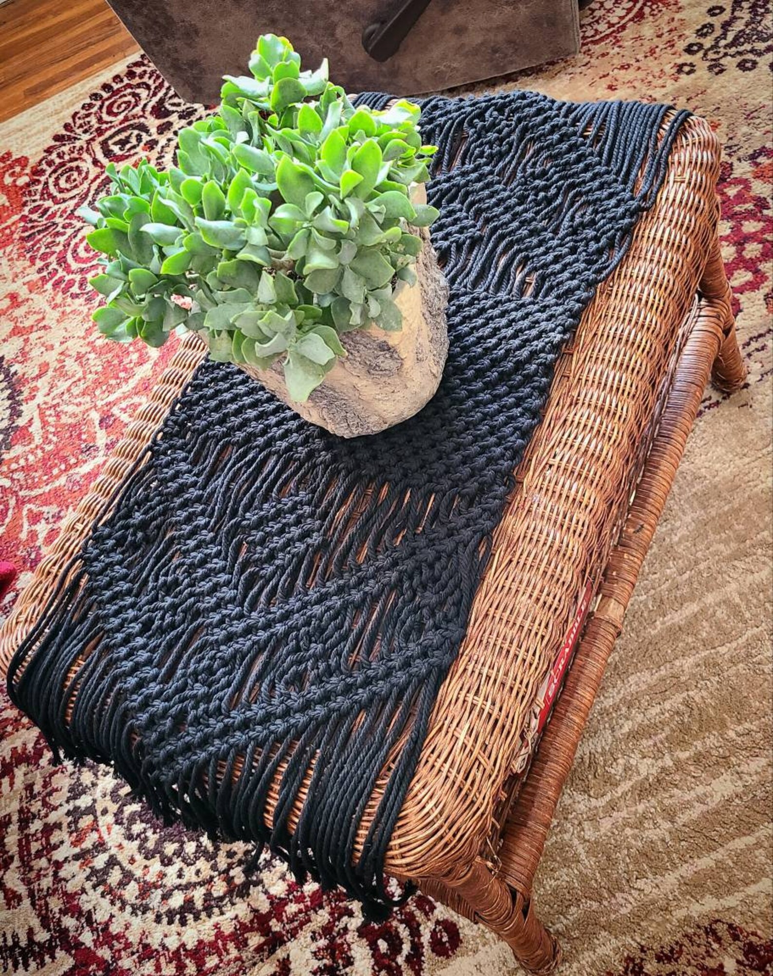 Black Modern Macramé Table Runner Etsy