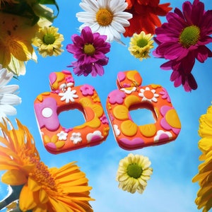 The Flower Child | Handmade polymer clay earrings | Retro 60s and 70s flower power lightweight square dangle earrings with detailing