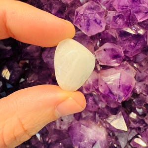 Cryolite - Tumbled - 1 Stone
