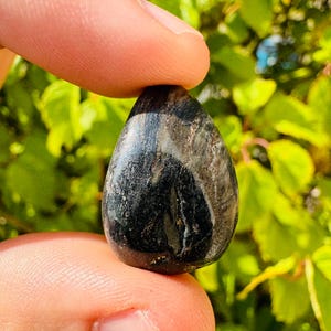 ISUA Stone - Tumbled - 1 Stone