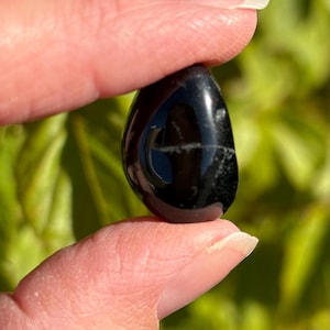 Black Spinel - Tumbled - 1 stone