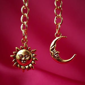 Sun & Moon Golden Keychains, Vintage Boho Sun and Moon Face Keychains, Mystical Astrology Keychain Gift, Celestial Couples Keychains Set