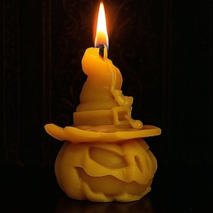 Small Halloween Pumpkin Candle, Beeswax Halloween Candle, Gothic Candle, Halloween Gift, Gothic Decor, Jack-O-Lantern Candle, Witchy Candle