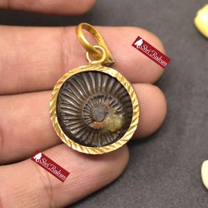 ShriRudram Golden Sudarshan Shaligram Pendant / Sudershan  Shaligram Brass PanchDhatu Locket Nepal NBL65