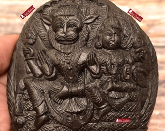 ShriRudram Luxmi Narsimha Murti / Laxmi Narasimha Idol Carved on Sudarshan Shaligram Nepal LMN285