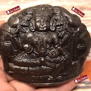 ShriRudram Gaja Laxmi Murti / Gaj Lakshmi Idol Carved on Sudarshan Shaligram Nepal GL197