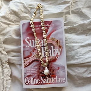 baroque pearl necklace