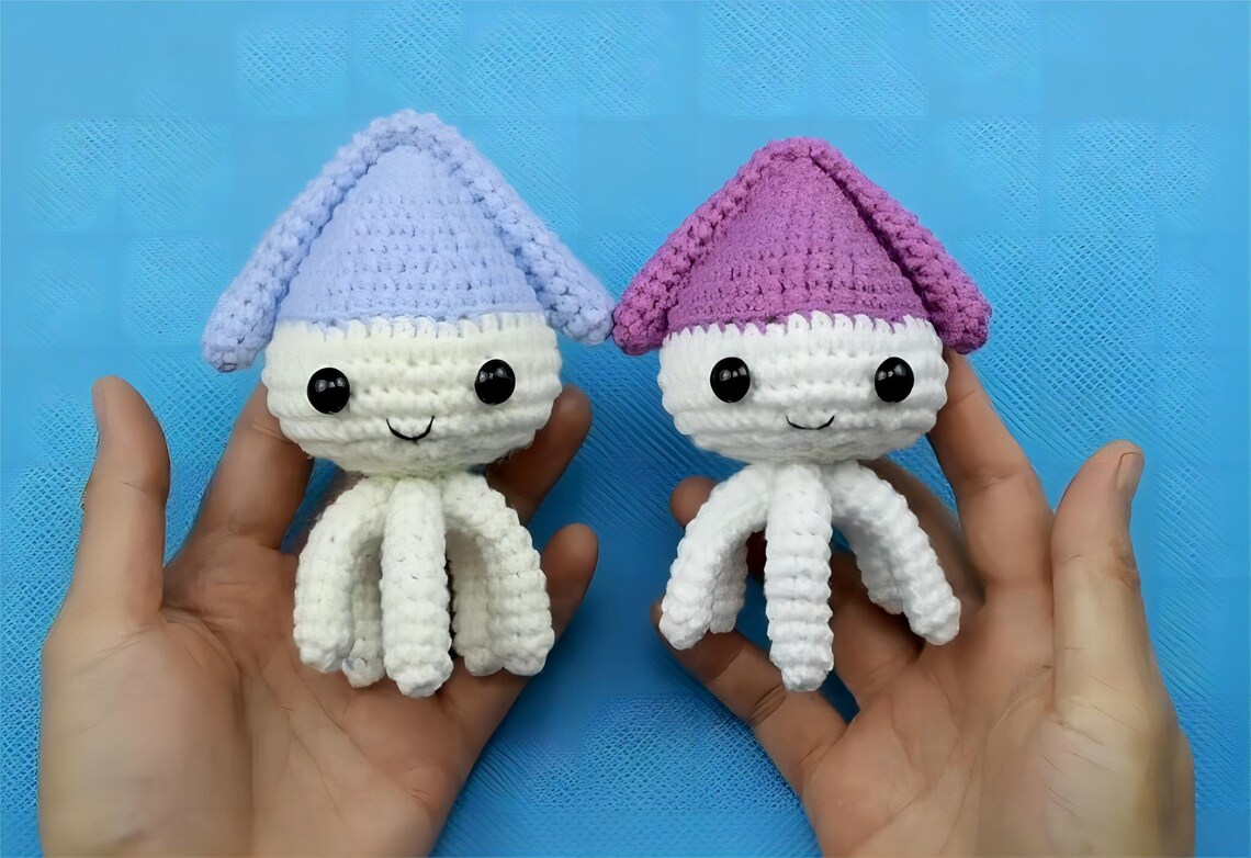 Crochet Amigurumi Baby Cuttlefish Pattern - Easy-to-follow DIY Tutorial ...