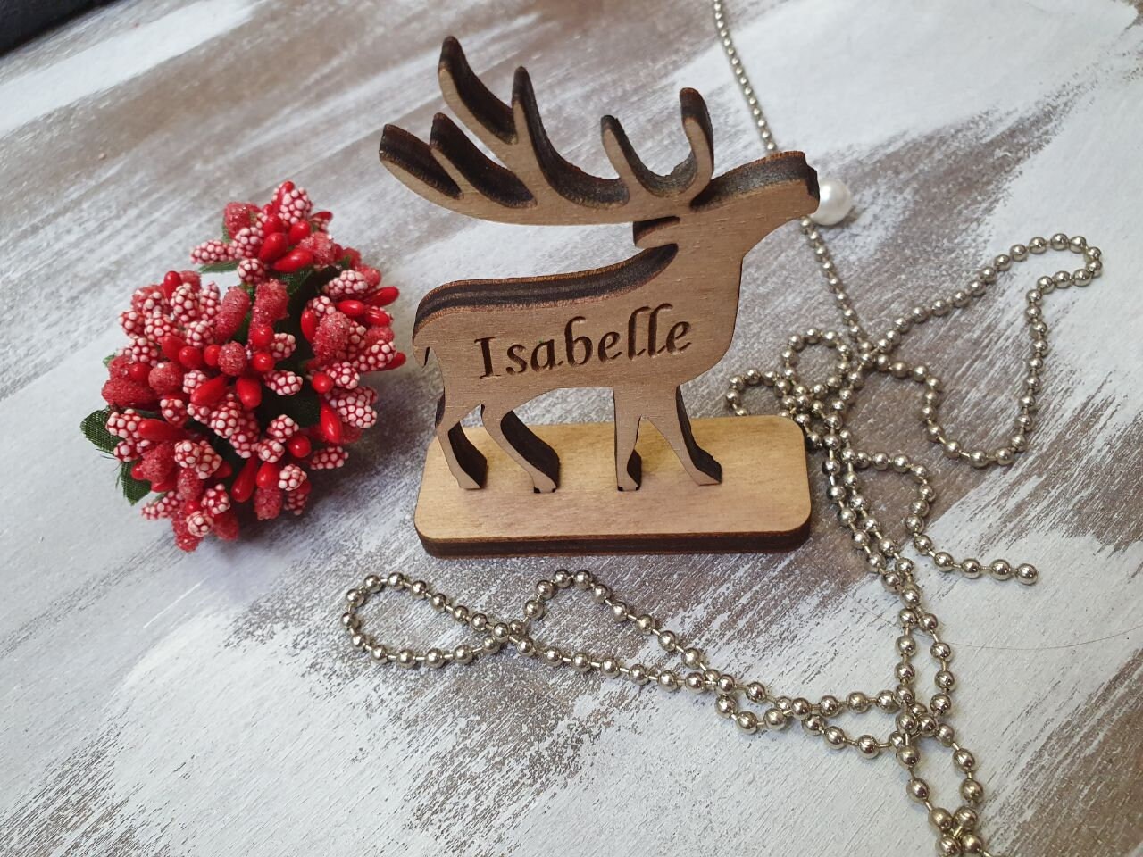Weihnachten Holz Personalisiert: Das Herzstück festlicher Erinnerungen und nachhaltiger Freude
