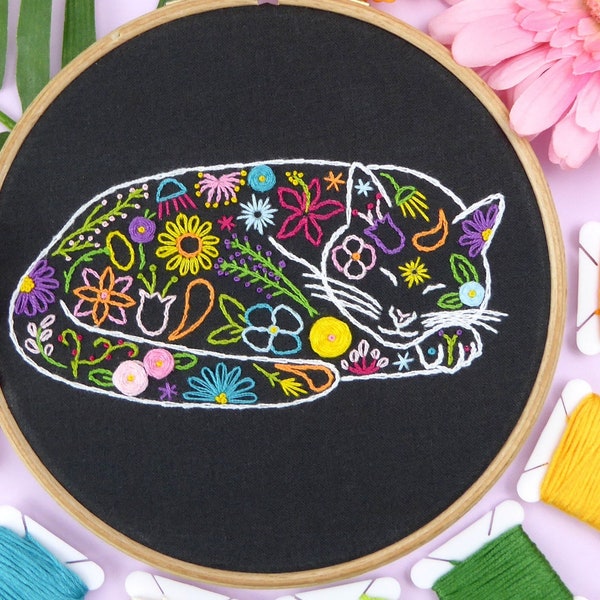 Cat Hoop Full Embroidery Kit / DIY Craft Kit for Adults / Mindfulness Stitch Project / Hand Needlecraft Needlework Art