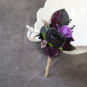 Purple black boutonniere,  Gothic boutonniere, Halloween wedding, Fall buttonhole, Wedding flowers, Wedding accessories