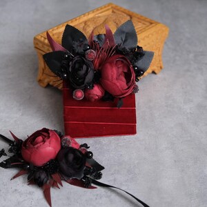 Black burgundy pocket boutonniere Gothic wedding Groom Groomsmen Wedding boutonniere Black wedding Halloween wedding