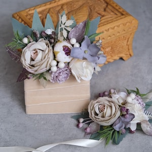 Pocket boutonniere Dusty mauve lilac white flowers Lavender wedding Groomsmen Wedding flower accessories Groom