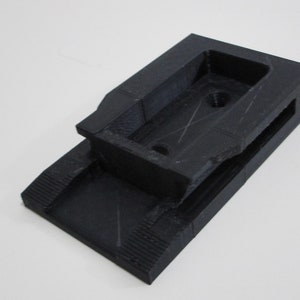 3D printed tool holder mount for Craftsman 20V power tools