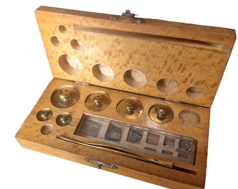 Vintage Jewellers Scales Weights gram and micro grams with Tweezers