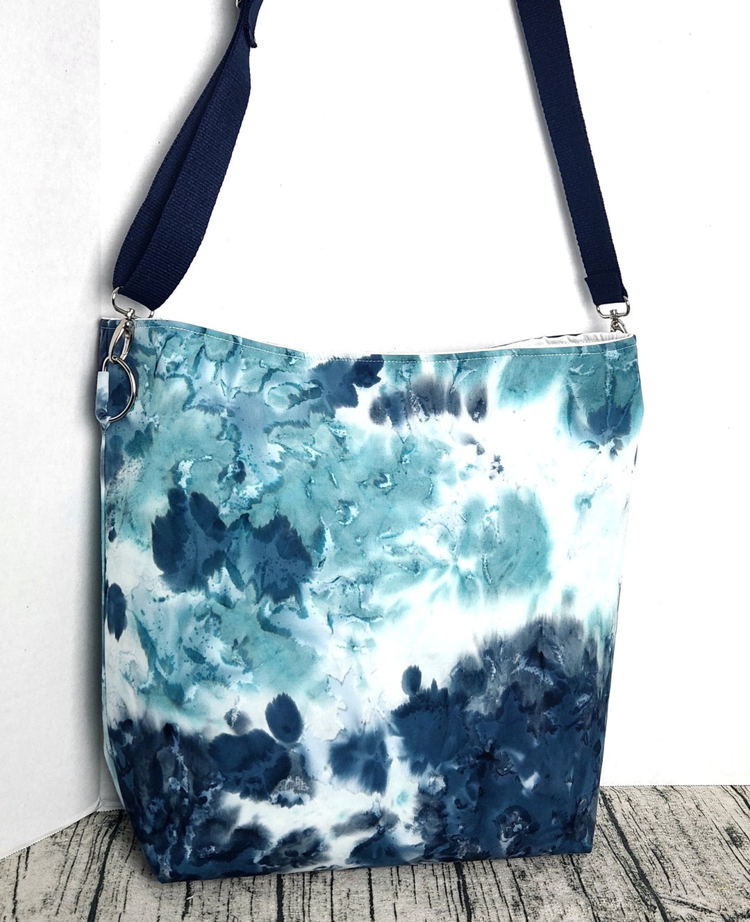 tote bag tie and dye