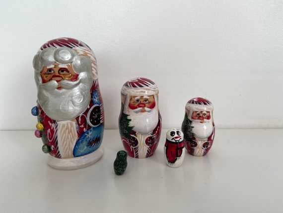 vintage wooden santa nesting dolls