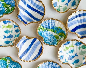 MEDIUM SCALLOP Decoupage Trinket/Ring Dish