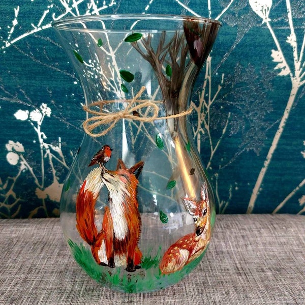 Hand painted vase features fox , deer , Robin and hedgehog. Can be personalised for free. 18cm tall