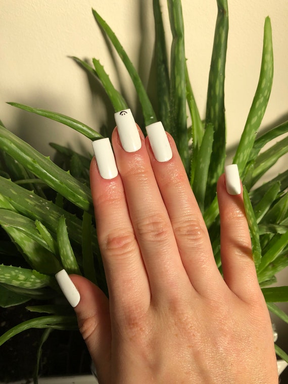 Black And White Smiley Face Nails Gel Nails Hand Made Etsy Black And White Smiley Face Nails Gel Nails Hand Made Etsy