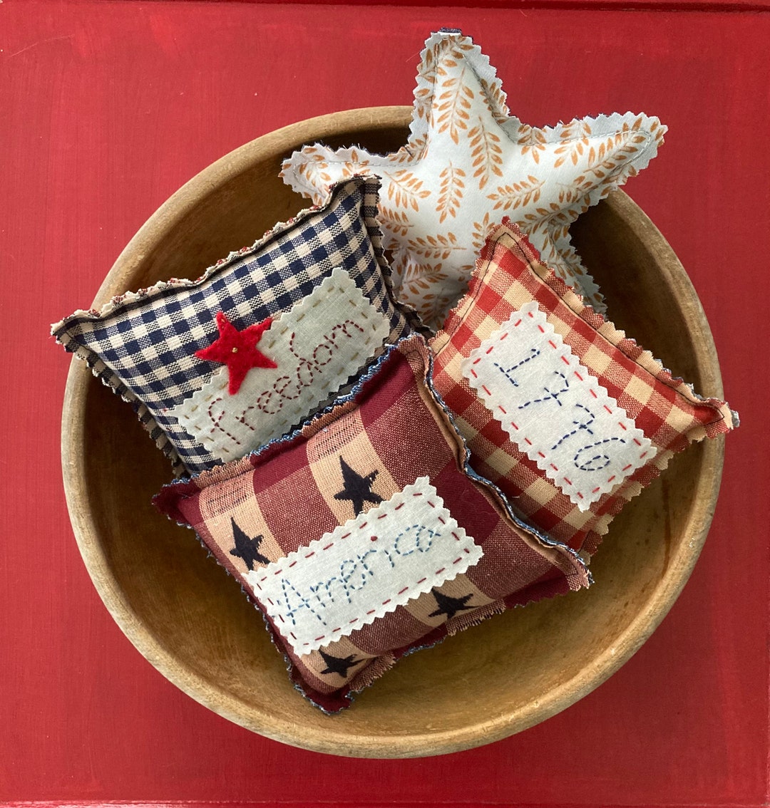 Bowl Fillers Set of 4 Handmade Ornies Tucks Shelf Sitters Prim Folk Art ...