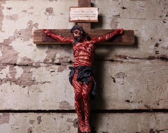 Crucifijo de la Agonía / Cruz de madera recuperada de 20 pulgadas, cuerpo de resina