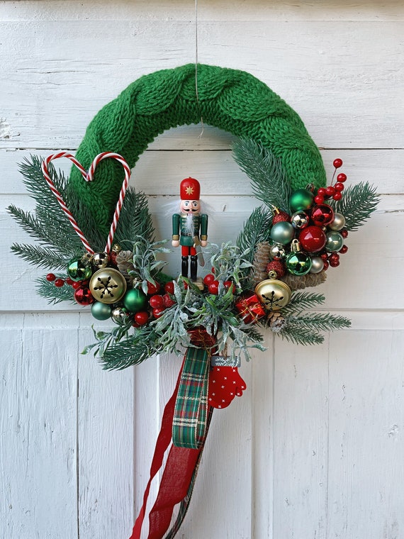 Green Christmas Wreath Handmade Winter Wreath Holiday Wreath Front