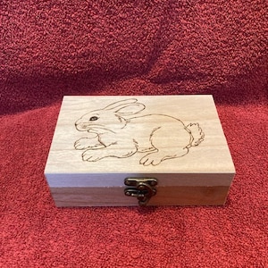 Bunny Wood burned Jewelry Box, Rabbit Wooden Trinket Box, Bunny Keepsake Jewelry Box