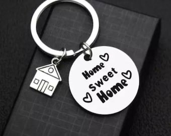 Home Sweet Home Keyring New Home First Home Home Warming Gift Idea pour la famille et les enfants Nouveau porte-clés de maison Cadeau de colocataire / colocataire