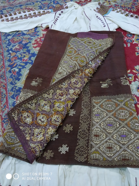 Traditional costume dresses 18th century