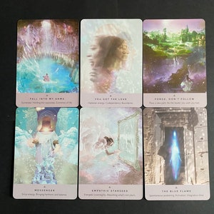 Lettura intuitiva dell&#39;oracolo da 8 a 10 carte con ciondoli e lettere - Intuizione digitale personalizzata