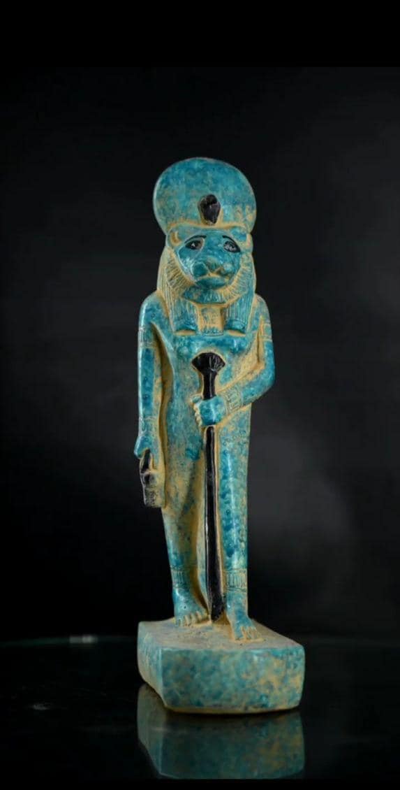 【レプリカ】古代エジプト文明 セメクト 石像 アートオブジェ 置物 セクメト像：エジプトの戦争の女神、樹脂製ホームデコレーション