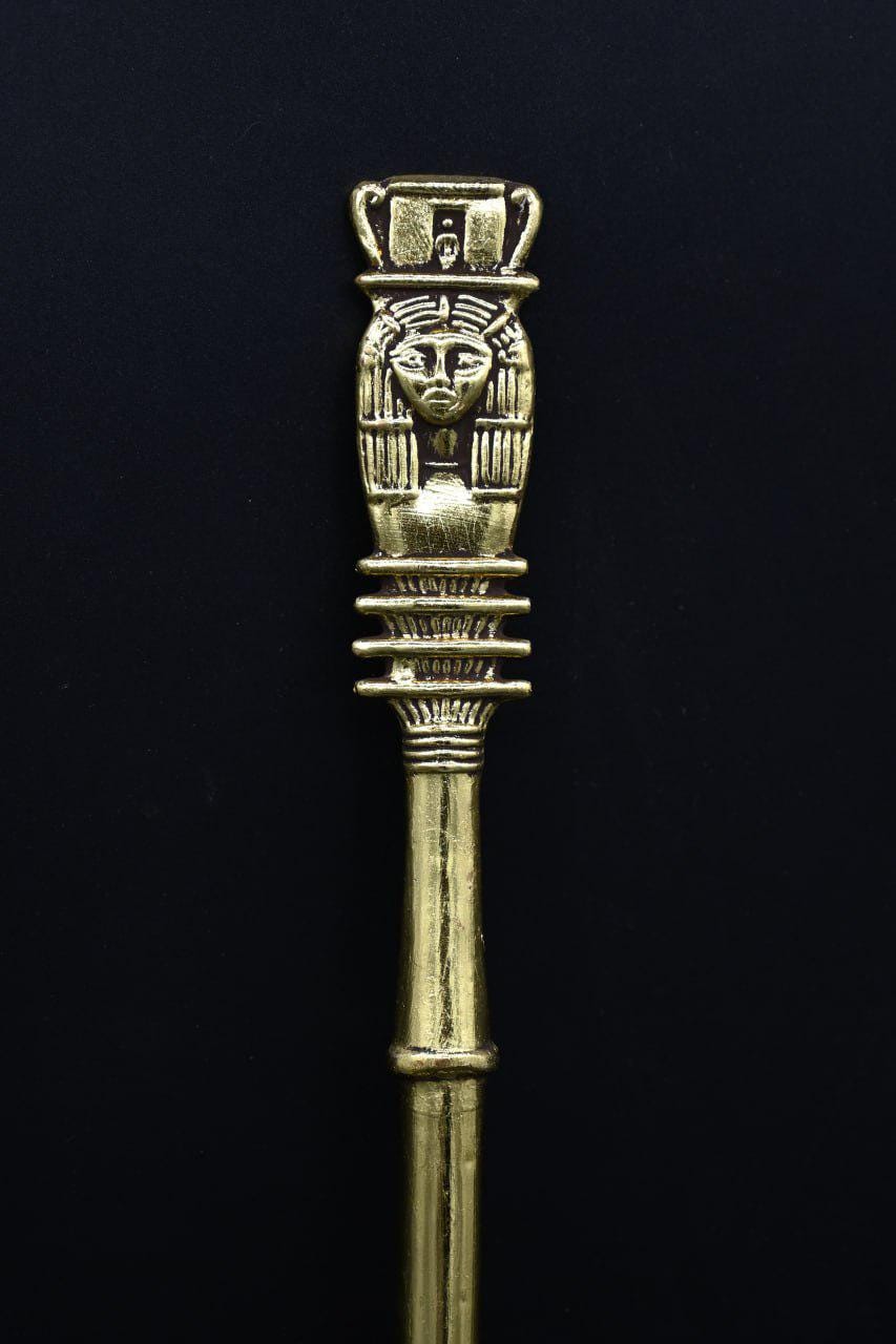 AHAFEI Fashion Luxury Scepter Crown Pendant Necklace for Women Charm Queen Scepter Key Jewelry Crystal Princess Accessories Gift 1Pcs　並行輸入品 Schiaparelli\u0027s Couture Collection Featured Faux-Taxidermy Gowns