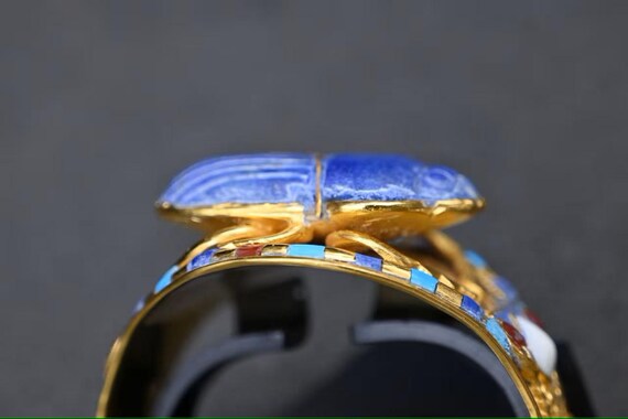 金メッキのスカラベブレスレット：手作りのエジプト宝石ジュエリー 