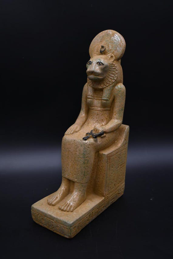古代エジプトのセクメト像：希少なファラオの石彫刻 - Etsy 日本