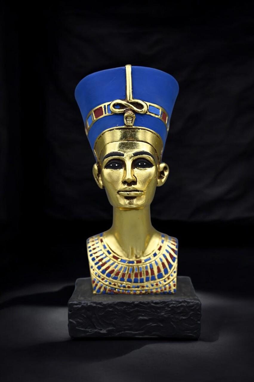 手作りのネフェルティティ像：エジプト女王のレプリカ、室内装飾ギフト