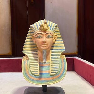 Marvelous Tutankhamun Mask ancient Egyptian king of Egypt the golden pharaoh sculpture Egyptian kings statues Handcrafted made in Egypt
