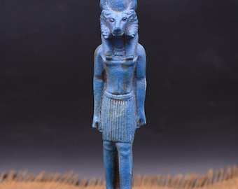 ヴィンテージの古代エジプトの神クヌム像（エジプト製） - Etsy 日本
