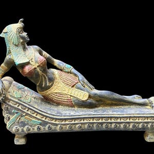 La reina Cleopatra Antigüedades egipcias y decoración del hogar, estatua antigua creada en el antiguo Egipto Réplica de estatua egipcia a. C.