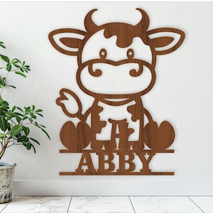 Koe naambord SVG, schattige cartoon boerderijdieren thema deur- of muurhanger, lasergesneden sjabloon, instant download vectorbestand Ai, Cdr, Dxf