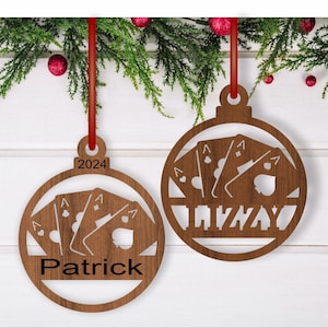 Adorno navideño de naipes SVG cortado con láser, descarga instantánea de plantillas en PDF, Dxf, Ai y Cdr.
